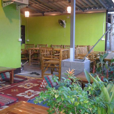 Baan Mook Anda Hostel Ko Lanta Buitenkant foto