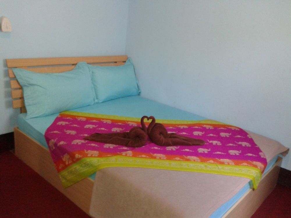 Baan Mook Anda Hostel Ko Lanta Buitenkant foto