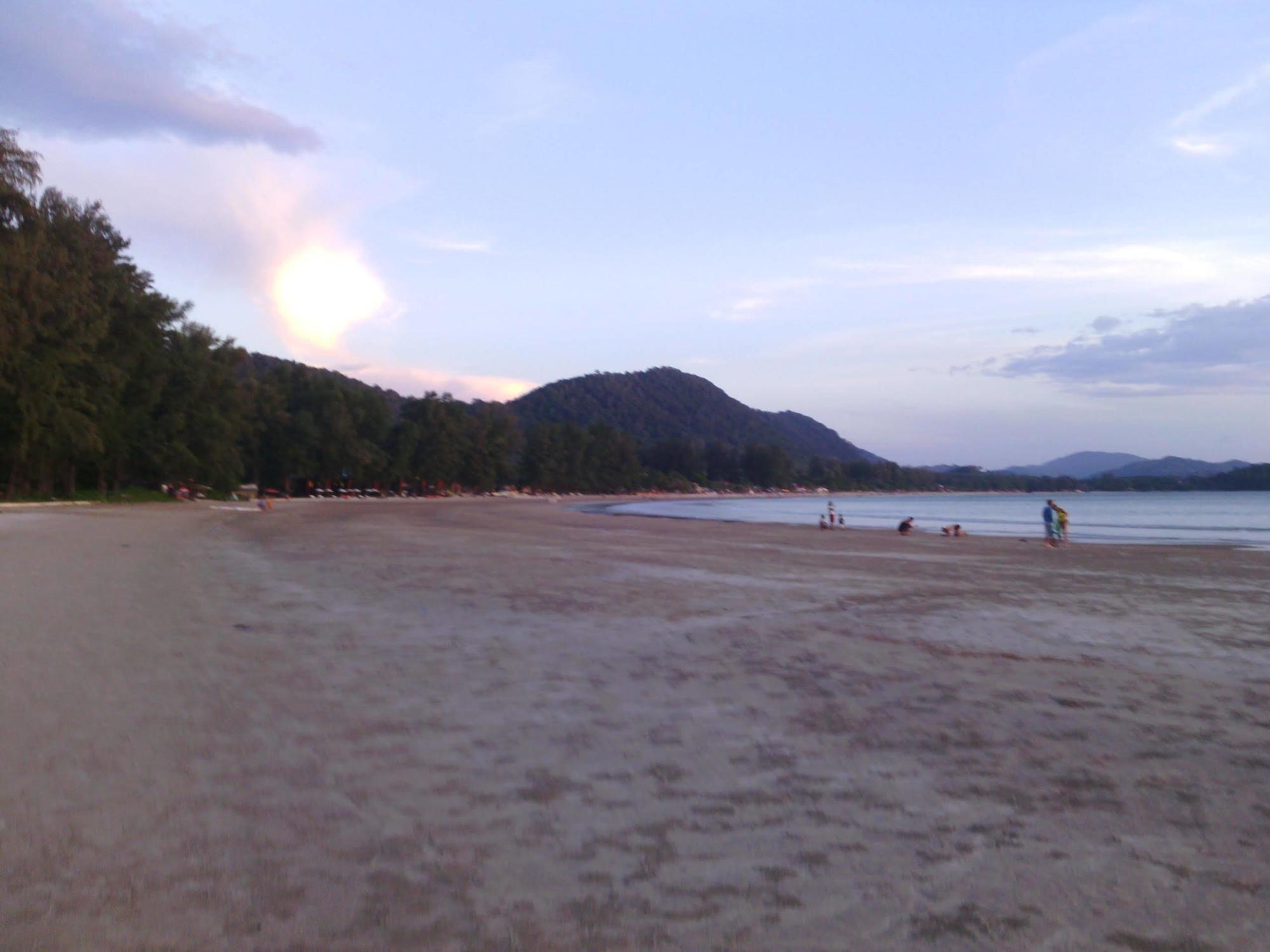 Baan Mook Anda Hostel Ko Lanta Buitenkant foto